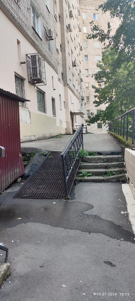 В Хабаровске региональная организация ВОИ проводит проверку доступности городской инфраструктуры