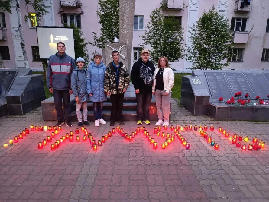 Представители Советско-Гаванского отделения общества инвалидов приняли участие в  митинге у мемориала погибшим воинам-совгавпнцам, возложив цветы в знак памяти и уважения к тем, кто не вернулся с полей сражений. 