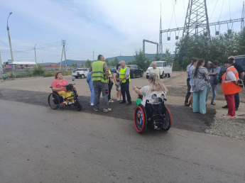 8 июля проведена проверка дорожно-уличной сети ул. Пермской, представителями ОХКО ООО «Всероссийское общество инвалидов» г. Комсомольска-на-Амуре.