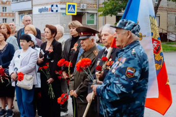 Ровно 81 год назад в этот день милитаристская Япония подписала акт о безоговорочной капитуляции. Так завершилась самая страшная война в истории человечества, длившаяся шесть лет. Эта дата навсегда осталась в календаре как День воинской славы России.