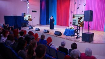  30 ноября 2024 года в Доме культуры "Юбилейный" городского поселения Переяславка прошёл ежегодный районный конкурс популярной песни "РЕТРО-ШЛЯГЕР"!