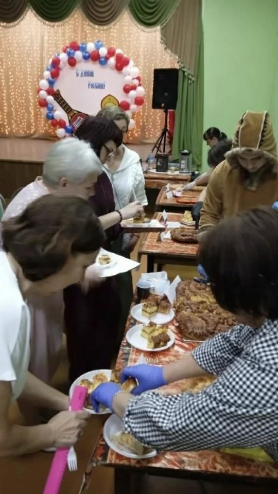 В честь Дня России в селе Георгиевка района имени Лазо прошел яркий и вкусный «Праздник русского пирога». Участницами кулинарного состязания стали хозяюшки из сел Георгиевка, Павленково, Васильевка, Марусино, а также поселков Переяславка и Хор.