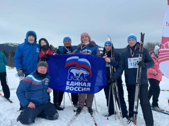 В 2025 году мы отмечаем пятилетие нашего участия в «Лыжне России»!