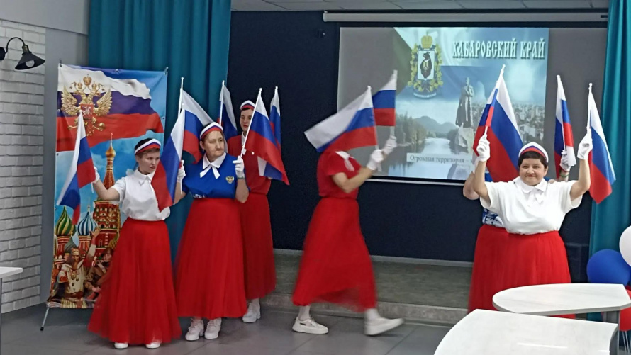 В Бикинском округе успешно завершился многожанровый инклюзивный конкурс творческих способностей «Я-Талант!», посвящённый 88-ой годовщине со дня образования Хабаровского края.