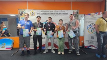 8 июня в г. Хабаровске, в Краевом центре единоборств прошёл Чемпионат Хабаровского края по спорту лиц с поражением опорно-двигательного аппарата в дисциплине "пауэрлифтинг". 