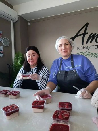 Весна приходит ,птички поют и не только природа просыпается ,но и особенные мамочки  хотят узнать что-то новое,немного отвлечься от повседневных забот в будний день и раствориться в кулинарном творчестве.