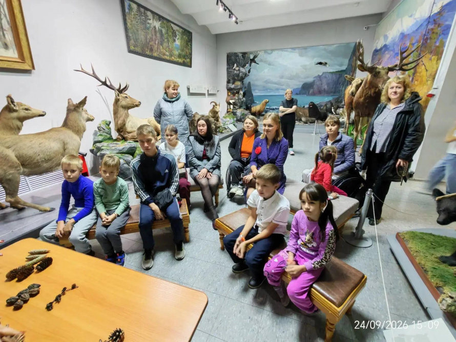 Теплая осень в музее: особенная экскурсия для тех, кто видит мир сердцем.