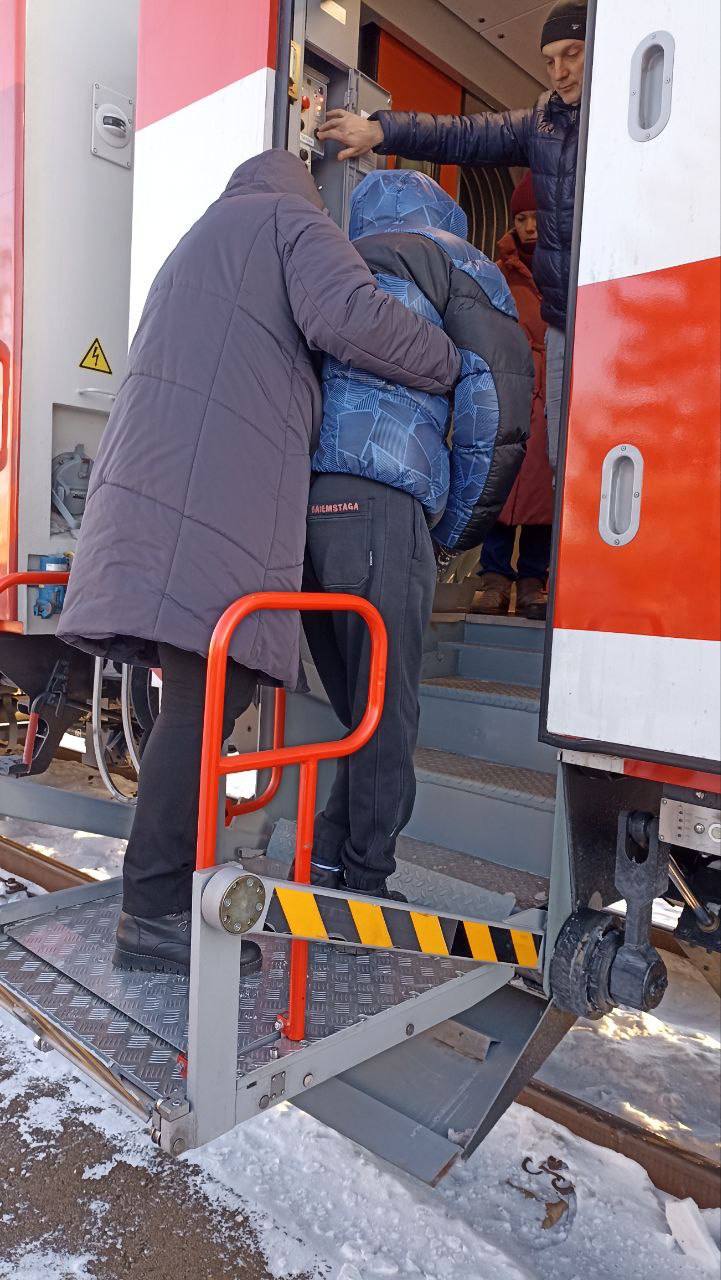 13 декабря в Бикинский район приезжал уникальный медицинский поезд "Святой Пантелеймон".